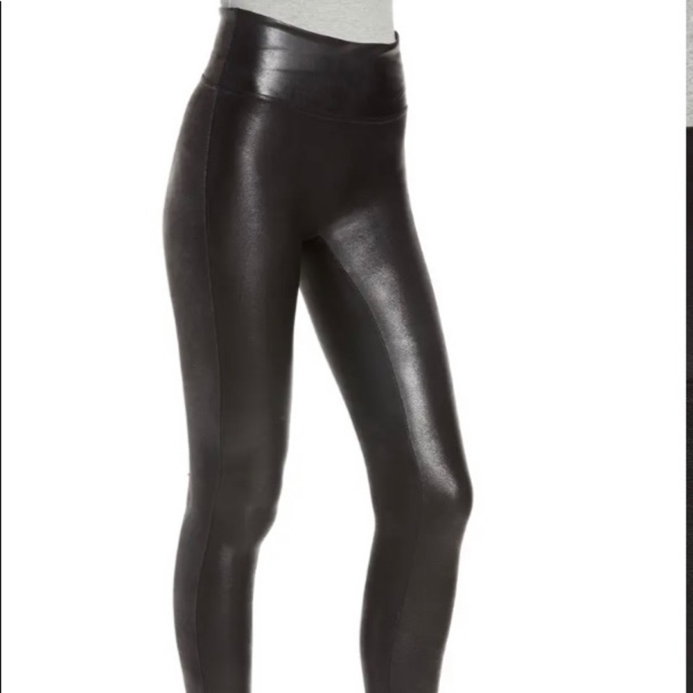 COPY - COPY - Spanx Womens faux leather leggings size 1x